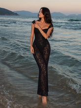 Lace Sweetheart Neck Midi Dress with Tuliped Hemline